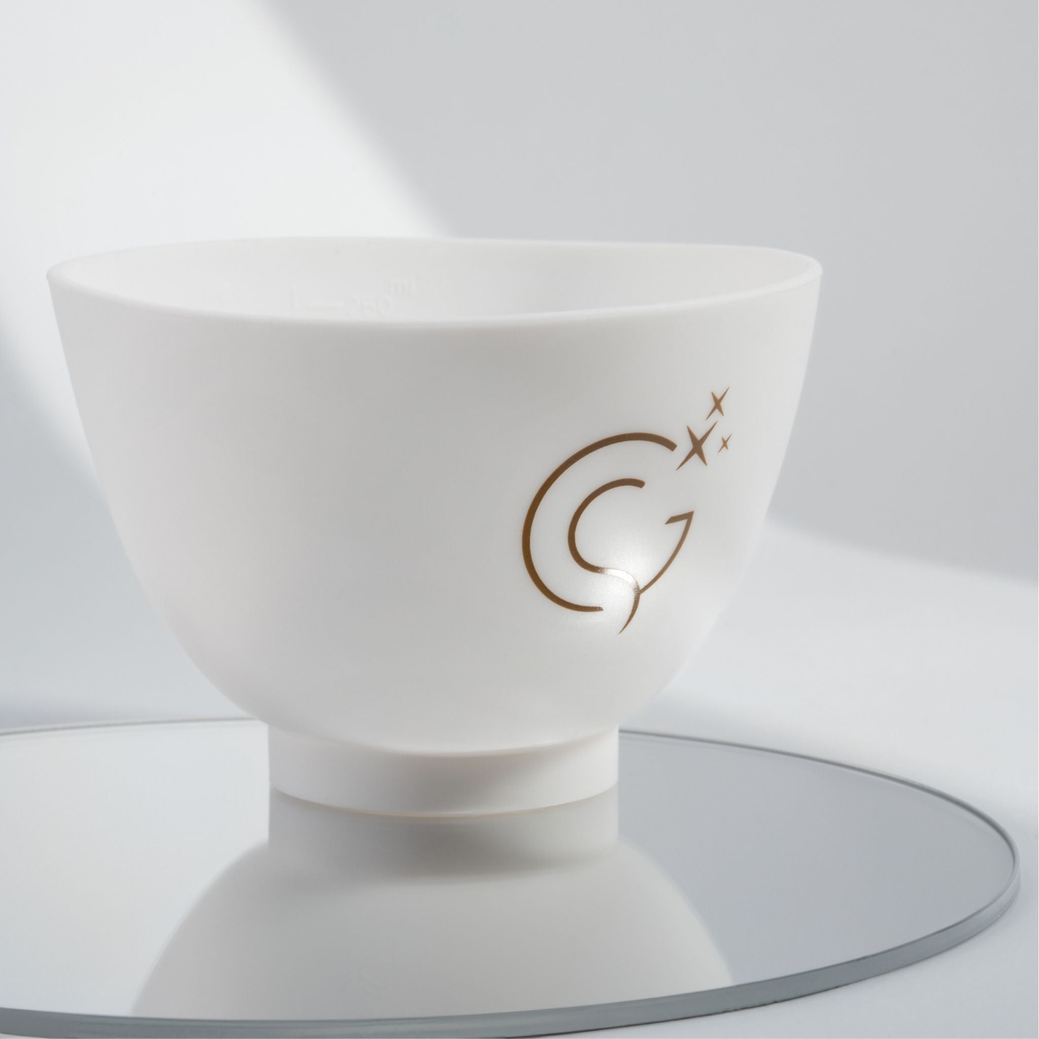 Skin Silicone Bowl - durable and flexible essential for facial treatments, dermaplaning, microneedling, and skincare routines