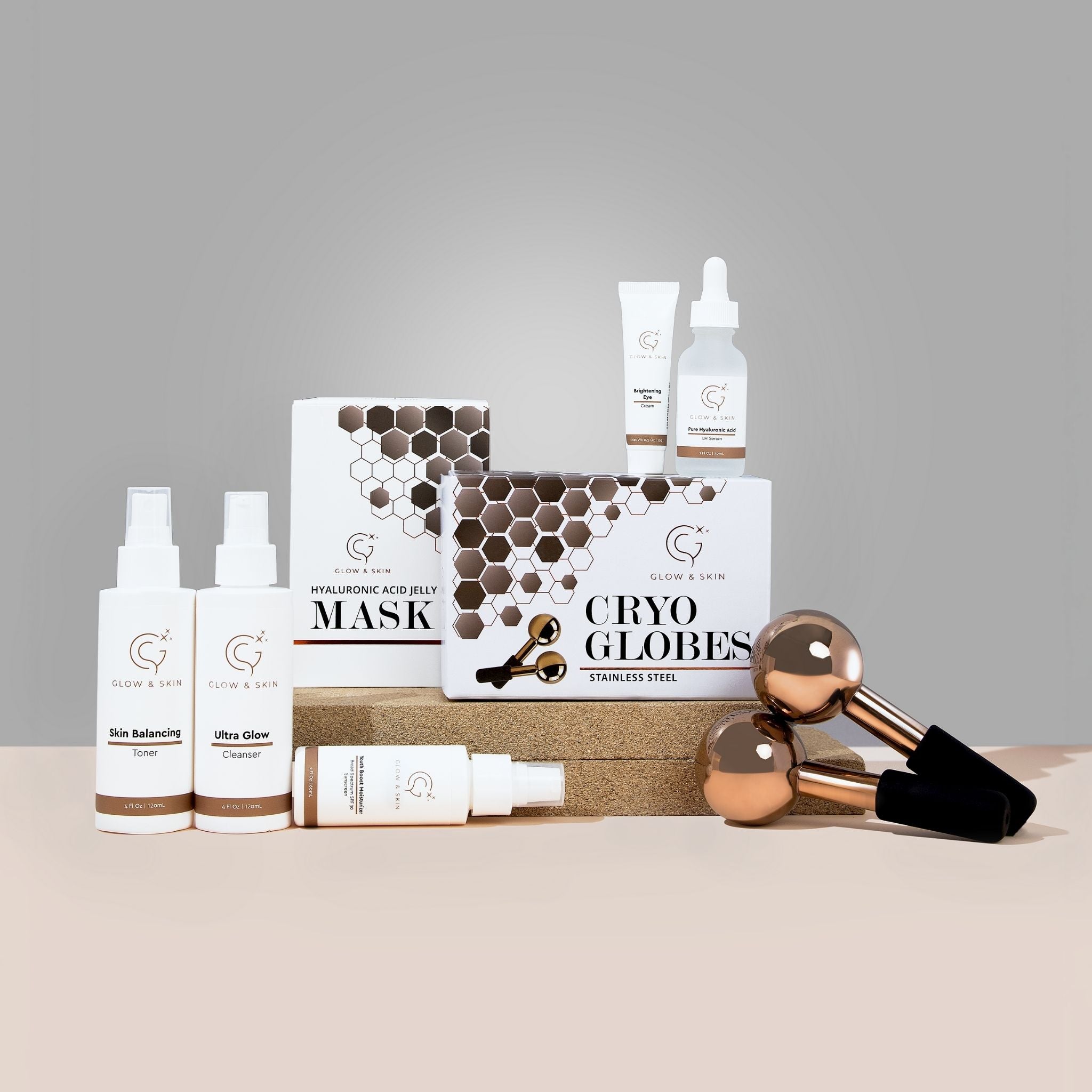 Glow Smart Cryo Globes Starter Kit for professional estheticians, dermatologists, and spa therapists. Includes cryotherapy tools, facial rejuvenation equipment, and cryo globes for anti-aging, tightening, and hydration treatments.